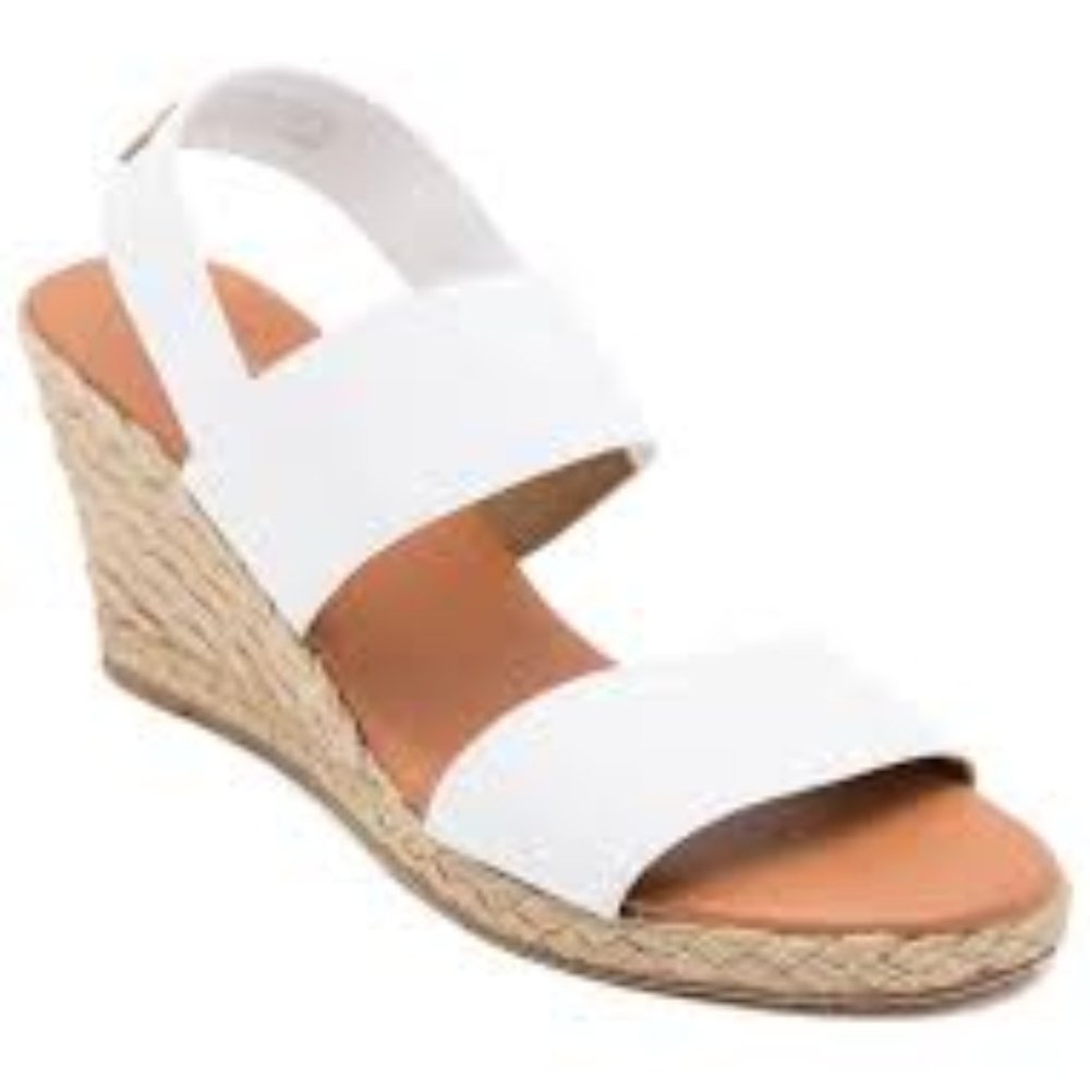 André Assous white Allison wedges